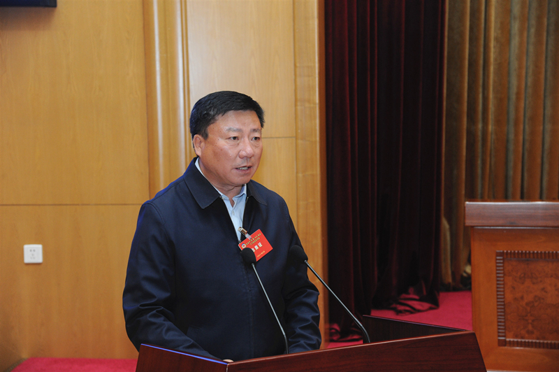 7佳木斯市政协主席王志鹏作大会发言.JPG